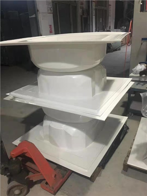 吸塑成型未裁切的機器人外殼 吸塑成型未裁切的機器人外殼